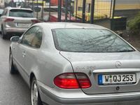 gebraucht Mercedes CLK200 