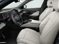 Gebraucht BMW 550e M Sport 313 PS (230 kW) 2025 Schwarz Limousine