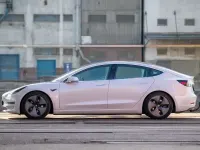 Gebraucht Tesla Model 3 350 kW (476 PS) 2020 Weiß Limousine