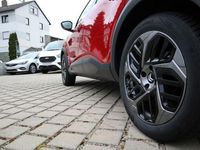 Gebraucht Citroën C4 Feel 131 PS (96 kW) 2024 Rot Limousine