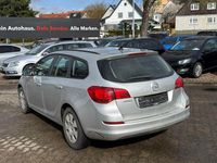 Gebraucht Opel Astra Selection 110 PS (80 kW) 2011 Silber Kombi
