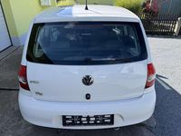 Gebraucht VW Fox Refresh 54 PS (39 kW) 2009 Ibisweiß Kleinwagen
