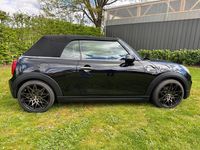 Second-hand Mini Cooper D 116 CP (85 kW) 2016 Negru Hatchback