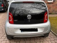 Gebraucht VW cross up! 75 PS (55 kW) 2014 Silber Kleinwagen