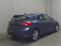 Używany Ford Focus Cool & Connect 120 KM (88 kW) 2021 Niebieski Sedan/Limuzyna