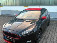 Second-hand Ford Focus ST-Line 150 CP (110 kW) 2017 Negru Berlinǎ