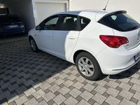 Gebraucht Opel Astra 100 PS (73 kW) 2012 Weiß Limousine