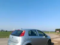 Gebraucht Fiat Grande Punto 65 PS (47 kW) 2008 Silber Kleinwagen