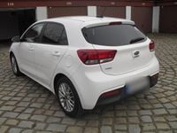 Gebraucht Kia Rio 84 PS (61 kW) 2018 Weiß Kleinwagen