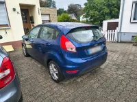 Gebraucht Ford Fiesta 95 PS (69 kW) 2014 Blau Kleinwagen
