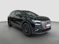 Gebraucht Audi Q4 e-tron Comfort 150 kW (204 PS) 2023 Mythosschwarz metallic SUV