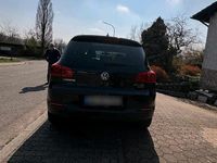 Gebraucht VW Tiguan 140 PS (102 kW) 2012 Schwarz SUV