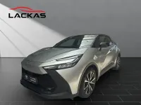 Gebraucht Toyota C-HR Team 140 PS (102 kW) 2024 Silver metallic (1l0)/ black (20 (metallic) SUV