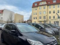 Gebraucht Ford Focus Trend 140 PS (102 kW) 2013 Schwarz Kombi