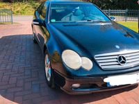 Gebraucht Mercedes C200 163 PS (119 kW) 2001 Schwarz Coupé