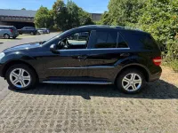 Gebraucht Mercedes ML350 224 PS (164 kW) 2010 Schwarz SUV