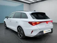 Używany Cupra Leon 333 KM (244 kW) 2024 Biały Kombi