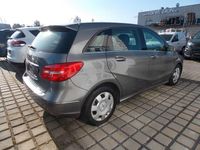 Gebraucht Mercedes B180 122 PS (89 kW) 2012 Grau Van / Kleinbus