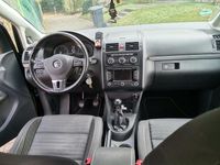 Gebraucht VW Touran Cup 143 PS (105 kW) 2015 Schwarz Van / Kleinbus