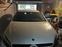 Gebraucht Mercedes A180 122 PS (89 kW) 2017 Weiß Kleinwagen