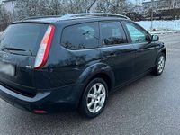 Gebraucht Ford Focus Ghia 136 PS (100 kW) 2011 Schwarz Kombi