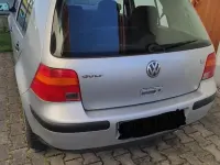 Second-hand VW Golf IV 105 CP (77 kW) 2001 Argintiu Berlinǎ