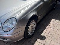 Second-hand Mercedes E200 122 CP (89 kW) 2003 Gri Berlinǎ