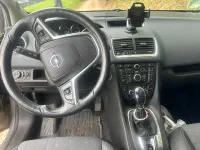 Gebraucht Opel Meriva 101 PS (74 kW) 2010 Braun Van / Kleinbus