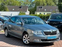 Gebraucht Skoda Superb Ambition 160 PS (117 kW) 2010 Grau Limousine