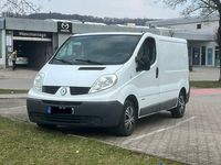 Gebraucht Renault Trafic 115 PS (84 kW) 2011 Weiß Van / Kleinbus