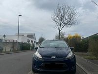 Gebraucht Ford Fiesta 60 PS (44 kW) 2011 Blau Kleinwagen