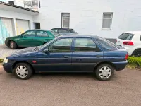 Gebraucht Ford Escort 70 PS (51 kW) 2000 Blau Limousine