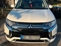 Gebraucht Mitsubishi Outlander P-HEV Top 224 PS (164 kW) 2019 Weiß SUV
