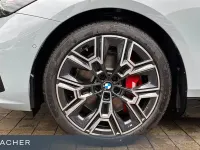 Neu BMW i5 Performance 250 kW (340 PS) 2026 Grau Kombi