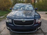 Używany Skoda Superb 160 KM (117 kW) 2012 Niebieski Kombi