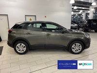 gebraucht Peugeot 3008 Active PT 130 S+S GPF EAT8 NAVI SHZ Einpar