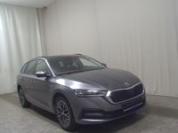 Gebraucht Skoda Octavia Clever 150 PS (110 kW) 2022 Grau Kombi