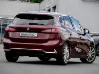 Gebraucht BMW 223 Active Tourer Luxury Line 204 PS (150 kW) 2023 Rot Van / Kleinbus