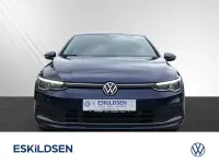 Brugt VW Golf VIII Active 110 HK (80 kW) 2021 Blå Sedan