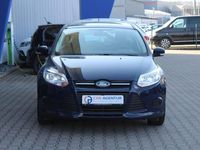 Gebraucht Ford Focus Trend 101 PS (74 kW) 2013 Blau Limousine