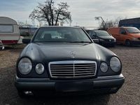 Gebraucht Mercedes E200 136 PS (100 kW) 1997 Schwarz Limousine