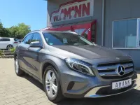 Gebraucht Mercedes GLA200 156 PS (114 kW) 2016 Grau SUV