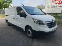 Używany Renault Trafic 110 KM (80 kW) 2024 Biały Minivan