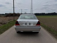 Second-hand Mercedes C180 Classic 122 CP (89 kW) 1998 Argintiu Berlinǎ