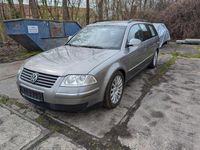 Gebraucht VW Passat 131 PS (96 kW) 2002 Grau Kombi