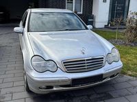 Gebraucht Mercedes C180 129 PS (94 kW) 2001 Grau Limousine