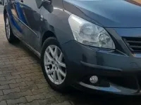 Gebraucht Toyota Verso 150 PS (110 kW) 2010 Silber Van / Kleinbus