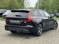 Gebraucht Volvo V60 Plus 253 PS (186 kW) 2022 Black solid "stone" / solid Kombi