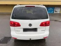 Gebraucht VW Touran Edition 140 PS (102 kW) 2012 Weiß Van / Kleinbus