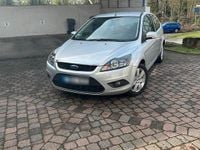 Gebraucht Ford Focus 100 PS (73 kW) 2010 Silber Coupé